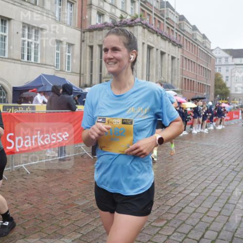 13.09.2026 - Kiel Lauf Yannick Fuchs http://msf.ph/oto/10414340 13.09.2026 10:46:09 Ziel 272, 498, 550, 665, 1030, 1374, 1582, 2448, 3422, 3781, 3844, 5017, 5348, 5510, 5515, 5564, 6385, 6436, 6980, 7073, 7241, 7772, 7840, 7939, 8310, 8403, 8551, 8561, 8881, 9207, 9375, 9715, 10050, 10615, 10809, 10975, 11670, 11822, 12077, 12306, 12481, 123, 360, 499, 1015, 1065, 1180, 1229, 1484, 1537, 1725, 1752, 2421, 2563, 3182, 3347, 3608, 3781, 3807, 4586, 5072, 5205, 5278, 7503, 7889, 8203, 8282, 8403, 8442, 8655, 8731, 8816, 8881, 6269 meine-sportfotos.de