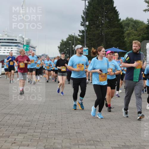 13.09.2026 - Kiel Lauf Andreas Tolksdorf http://msf.ph/oto/10414396 13.09.2026 10:05:21 Kiellinie 4, 4870, 9552, 2697, 8590 meine-sportfotos.de