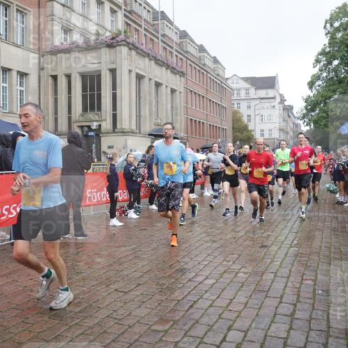 13.09.2026 - Kiel Lauf Yannick Fuchs http://msf.ph/oto/10414405 13.09.2026 10:46:13 Ziel 272, 498, 550, 1013, 1030, 1374, 1582, 2448, 2776, 3422, 4397, 4516, 5017, 5421, 5510, 5515, 6436, 6980, 7044, 7241, 7772, 7840, 7939, 8310, 8561, 9207, 9361, 9715, 10050, 10615, 10699, 10809, 10975, 11642, 12077, 12306, 12481, 123, 499, 550, 665, 1015, 1065, 1229, 1484, 1537, 1725, 1752, 2421, 2563, 3347, 3608, 3781, 3807, 3844, 4586, 5072, 5205, 5278, 5348, 5510, 5515, 5564, 6385, 7073, 7503, 7772, 7889, 8203, 8282, 8403, 8442, 8551, 8655, 8731, 8816, 8881, 9375, 6269 meine-sportfotos.de