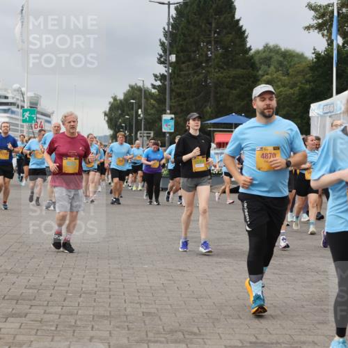 13.09.2026 - Kiel Lauf Andreas Tolksdorf http://msf.ph/oto/10414425 13.09.2026 10:05:23 Kiellinie 247, 4, 21, 075, 4870, 10364, 41, 38, 9552, 4155 meine-sportfotos.de