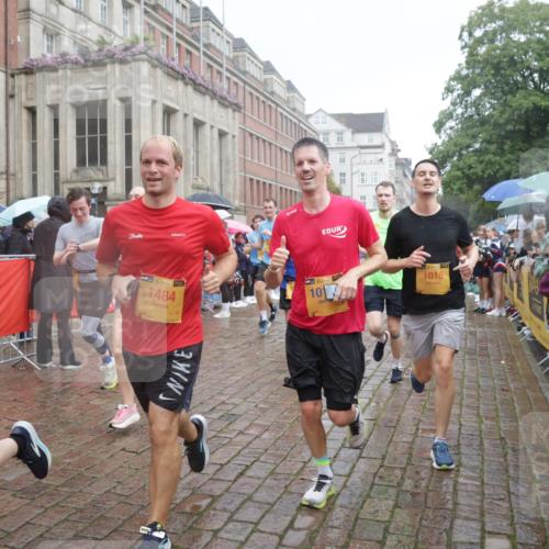 13.09.2026 - Kiel Lauf Yannick Fuchs http://msf.ph/oto/10414446 13.09.2026 10:46:15 Ziel 272, 498, 1013, 2448, 2776, 3422, 4331, 4397, 4516, 5017, 5421, 7044, 7241, 7840, 7939, 8277, 8310, 9207, 9361, 10050, 10469, 10699, 10809, 11642, 12000, 12077, 12306, 12481, 123, 498, 499, 550, 665, 1015, 1030, 1065, 1229, 1374, 1484, 1537, 1582, 1725, 2421, 2563, 3608, 3781, 3807, 3844, 5072, 5205, 5278, 5348, 5510, 5515, 5564, 6385, 6436, 6980, 7073, 7503, 7772, 7889, 8203, 8403, 8442, 8551, 8561, 8655, 8731, 8816, 8881, 9207, 9375, 9715, 10809 meine-sportfotos.de