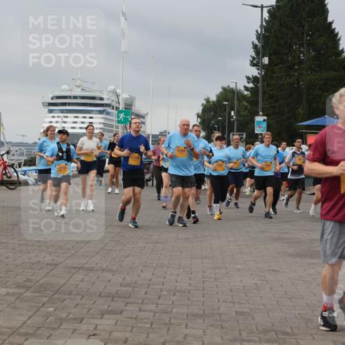 13.09.2026 - Kiel Lauf Andreas Tolksdorf http://msf.ph/oto/10414477 13.09.2026 10:05:26 Kiellinie 6193, 3, 10397 meine-sportfotos.de