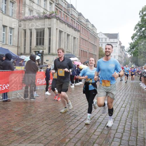 13.09.2026 - Kiel Lauf Yannick Fuchs http://msf.ph/oto/10414545 13.09.2026 10:46:22 Ziel 206, 1013, 1913, 2448, 2776, 3422, 4331, 4397, 4516, 5017, 5421, 7044, 7840, 8277, 8310, 8520, 9361, 9415, 10469, 10699, 10836, 11232, 11642, 12000, 12077, 12306, 12743, 123, 272, 498, 499, 550, 665, 1030, 1374, 1582, 1725, 2421, 3781, 3844, 5348, 5510, 5515, 5564, 6385, 6436, 6980, 7073, 7241, 7772, 7939, 8403, 8551, 8561, 8655, 8816, 8881, 9207, 9375, 9715, 10050, 10809, 4499, 9875, 12466, 1229, 1537, 2563, 7889 meine-sportfotos.de
