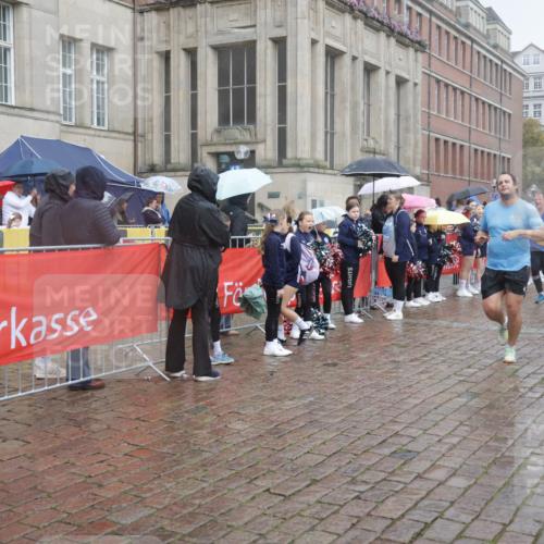 13.09.2026 - Kiel Lauf Yannick Fuchs http://msf.ph/oto/10414570 13.09.2026 10:46:23 Ziel 206, 1013, 1913, 2448, 2776, 3422, 4331, 4397, 4516, 5017, 5421, 7044, 7840, 8277, 8310, 8520, 9361, 9415, 10469, 10699, 10836, 11232, 11642, 12000, 12077, 12306, 12743, 123, 272, 498, 499, 550, 665, 1030, 1374, 1582, 1725, 2421, 3422, 3781, 3844, 5017, 5348, 5510, 5515, 5564, 6385, 6436, 6980, 7073, 7241, 7772, 7939, 8310, 8403, 8551, 8561, 8655, 8881, 9207, 9375, 9715, 10050, 10809, 4499, 9875, 12466, 1229, 1537, 2563, 7889 meine-sportfotos.de