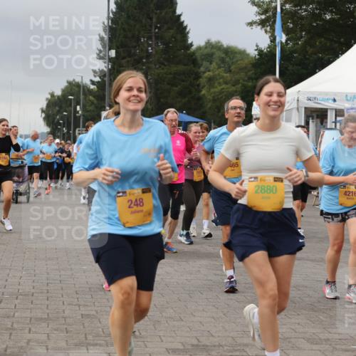 13.09.2026 - Kiel Lauf Andreas Tolksdorf http://msf.ph/oto/10414581 13.09.2026 10:05:32 Kiellinie 1231, 84, 11160, 39, 248, 7111, 465, 2880, 11, 39, 4216 meine-sportfotos.de