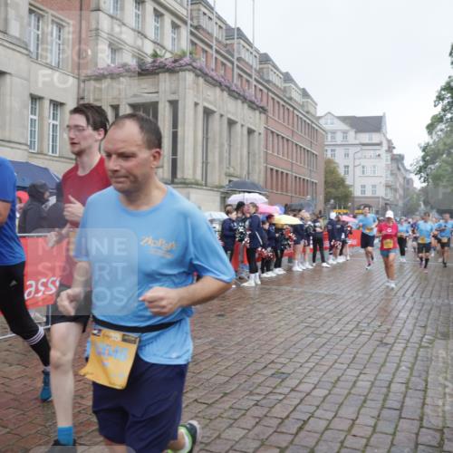 13.09.2026 - Kiel Lauf Yannick Fuchs http://msf.ph/oto/10414644 13.09.2026 10:46:27 Ziel 206, 972, 1430, 1913, 2037, 2776, 4242, 4331, 4397, 4516, 4763, 7061, 8277, 8520, 9415, 9844, 10469, 10836, 11232, 11742, 12000, 12307, 12704, 12743, 123, 272, 498, 550, 665, 1013, 1030, 1374, 1582, 2448, 2776, 3422, 3781, 3844, 4397, 4516, 5017, 5348, 5421, 5510, 5515, 5564, 6385, 6436, 6980, 7044, 7073, 7241, 7772, 7840, 7939, 8310, 8403, 8551, 8561, 8655, 8881, 9207, 9361, 9375, 9715, 10050, 10699, 10809, 11642, 4499, 9875, 12466, 7889 meine-sportfotos.de