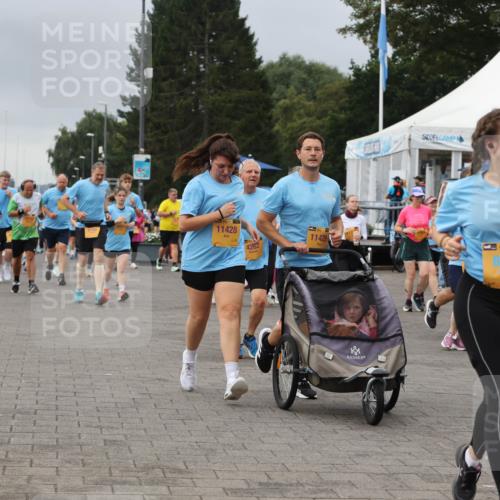 13.09.2026 - Kiel Lauf Andreas Tolksdorf http://msf.ph/oto/10414674 13.09.2026 10:05:40 Kiellinie 4, 11428, 4262, 11429, 39, 8517 meine-sportfotos.de