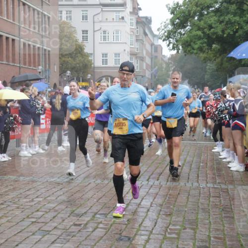 13.09.2026 - Kiel Lauf Yannick Fuchs http://msf.ph/oto/10414679 13.09.2026 10:46:30 Ziel 206, 972, 1325, 1430, 1913, 2027, 2037, 3117, 3677, 4242, 4763, 7061, 8520, 8678, 9415, 9844, 10758, 10836, 11232, 11742, 11825, 12000, 12307, 12704, 12743, 272, 498, 550, 665, 1013, 1030, 1374, 1582, 2448, 2776, 3422, 3781, 3844, 4331, 4397, 4516, 5017, 5348, 5421, 5510, 5515, 5564, 6385, 6436, 6980, 7044, 7073, 7241, 7772, 7840, 7939, 8277, 8310, 8403, 8551, 8561, 8655, 8881, 9207, 9361, 9375, 9715, 10050, 10469, 10699, 10809, 11642, 12000, 4499, 9875, 12466 meine-sportfotos.de