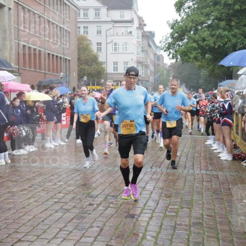 13.09.2026 - Kiel Lauf Yannick Fuchs http://msf.ph/oto/10414681 13.09.2026 10:46:30 Ziel 206, 972, 1325, 1430, 1913, 2027, 2037, 3117, 3677, 4242, 4763, 7061, 8520, 8678, 9415, 9844, 10758, 10836, 11232, 11742, 11825, 12000, 12307, 12704, 12743, 272, 498, 550, 665, 1013, 1030, 1374, 1582, 2448, 2776, 3422, 3781, 3844, 4331, 4397, 4516, 5017, 5348, 5421, 5510, 5515, 5564, 6385, 6436, 6980, 7044, 7073, 7241, 7772, 7840, 7939, 8277, 8310, 8403, 8551, 8561, 8655, 8881, 9207, 9361, 9375, 9715, 10050, 10469, 10699, 10809, 11642, 12000, 4499, 9875, 12466 meine-sportfotos.de