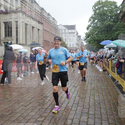 13.09.2026 - Kiel Lauf Yannick Fuchs http://msf.ph/oto/10414706 13.09.2026 10:46:32 Ziel 206, 972, 1325, 1430, 1913, 2027, 2037, 3117, 3677, 4242, 4499, 4763, 7061, 8520, 8678, 9415, 9844, 9875, 10758, 10836, 11232, 11742, 11825, 12307, 12466, 12704, 12743, 272, 498, 550, 665, 1013, 1030, 1374, 1582, 1913, 2448, 2776, 3422, 3781, 3844, 4331, 4397, 4516, 5017, 5348, 5421, 5510, 5515, 5564, 6385, 6436, 6980, 7044, 7073, 7241, 7772, 7840, 7939, 8277, 8310, 8403, 8520, 8551, 8561, 8655, 8881, 9207, 9361, 9375, 9715, 10050, 10469, 10699, 10809, 11232, 11642, 12000 meine-sportfotos.de