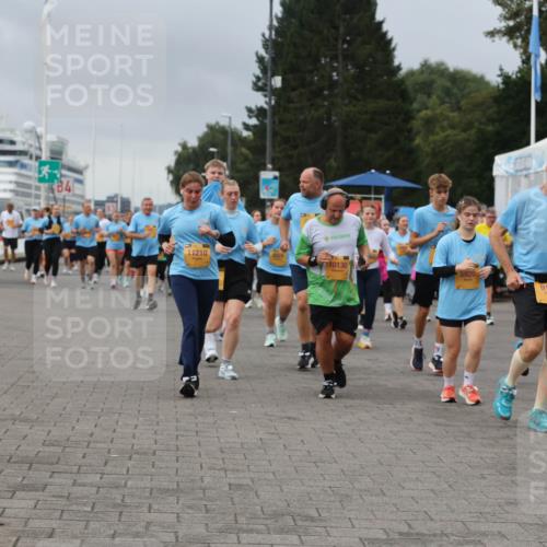13.09.2026 - Kiel Lauf Andreas Tolksdorf http://msf.ph/oto/10414730 13.09.2026 10:05:44 Kiellinie 11210, 10130, 5920, 9182, 9873 meine-sportfotos.de