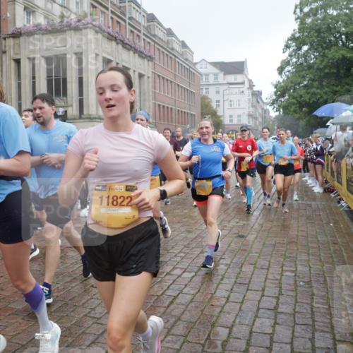 13.09.2026 - Kiel Lauf Yannick Fuchs http://msf.ph/oto/10414744 13.09.2026 10:46:35 Ziel 206, 972, 1325, 1430, 2027, 2037, 2594, 3109, 3117, 3677, 4242, 4499, 4763, 5591, 5974, 7061, 8678, 9415, 9844, 9875, 10758, 11742, 11825, 12307, 12466, 12704, 12743, 272, 498, 550, 665, 1013, 1030, 1374, 1582, 1913, 2448, 2776, 3422, 3844, 4331, 4397, 4516, 5017, 5348, 5421, 5510, 5515, 5564, 6385, 6436, 6980, 7044, 7073, 7241, 7772, 7840, 7939, 8277, 8310, 8520, 8551, 8561, 9207, 9361, 9375, 9715, 10050, 10469, 10699, 10809, 10836, 11232, 11642, 12000 meine-sportfotos.de