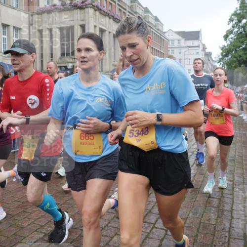 13.09.2026 - Kiel Lauf Yannick Fuchs http://msf.ph/oto/10414773 13.09.2026 10:46:37 Ziel 206, 972, 1325, 1430, 2027, 2037, 2594, 3109, 3117, 3677, 4242, 4499, 4674, 4763, 5591, 5974, 6909, 7061, 8475, 8678, 9248, 9415, 9844, 9875, 10706, 10758, 11742, 11825, 12260, 12307, 12466, 12704, 206, 272, 498, 550, 665, 1013, 1030, 1374, 1582, 1913, 2448, 2776, 3422, 4331, 4397, 4516, 5017, 5348, 5421, 5510, 5515, 5564, 6436, 6980, 7044, 7241, 7772, 7840, 7939, 8277, 8310, 8520, 8561, 9207, 9361, 9415, 9715, 10050, 10469, 10699, 10809, 10836, 11232, 11642, 12000 meine-sportfotos.de