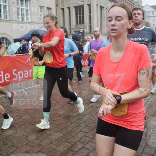 13.09.2026 - Kiel Lauf Yannick Fuchs http://msf.ph/oto/10414790 13.09.2026 10:46:38 Ziel 972, 1325, 1430, 2027, 2037, 2551, 2594, 3109, 3117, 3677, 4242, 4499, 4674, 4763, 5591, 5974, 6909, 7061, 8283, 8475, 8678, 8901, 9248, 9713, 9844, 9875, 10706, 10758, 10814, 11742, 11825, 12260, 12307, 12466, 12704, 206, 272, 498, 550, 1013, 1030, 1374, 1582, 1913, 2448, 2776, 3422, 4331, 4397, 4516, 5017, 5421, 5510, 5515, 6436, 6980, 7044, 7241, 7772, 7840, 7939, 8277, 8310, 8520, 8561, 9207, 9361, 9415, 9715, 10050, 10469, 10699, 10809, 10836, 11232, 11642, 12000 meine-sportfotos.de