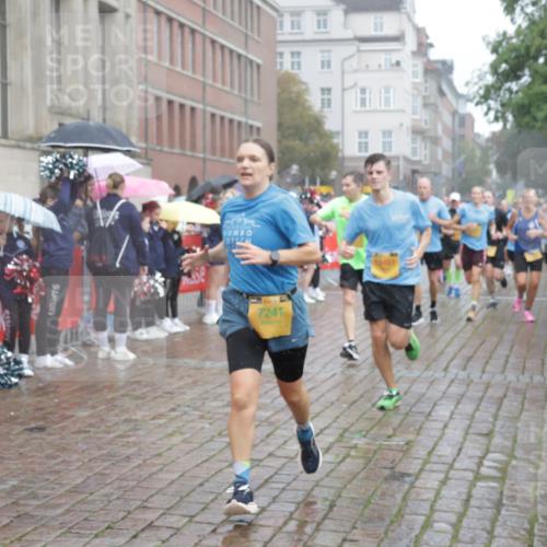 13.09.2026 - Kiel Lauf Yannick Fuchs http://msf.ph/oto/10414861 13.09.2026 10:46:43 Ziel 1325, 1982, 2027, 2551, 2594, 2702, 3109, 3117, 3533, 3677, 4499, 4674, 5591, 5974, 6551, 6874, 6909, 8219, 8283, 8475, 8678, 8901, 9248, 9713, 9875, 10398, 10706, 10758, 10814, 11825, 12260, 12466, 206, 972, 1013, 1430, 1913, 2027, 2037, 2448, 2776, 3422, 4242, 4331, 4397, 4516, 4763, 5017, 5421, 7044, 7061, 7241, 7840, 8277, 8310, 8520, 9361, 9415, 9844, 10469, 10699, 10758, 10836, 11232, 11642, 12000, 12704, 85, 111 meine-sportfotos.de