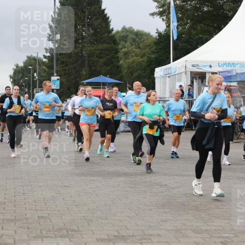 13.09.2026 - Kiel Lauf Andreas Tolksdorf http://msf.ph/oto/10414882 13.09.2026 10:05:54 Kiellinie 4, 10057, 2041, 5527, 736 meine-sportfotos.de