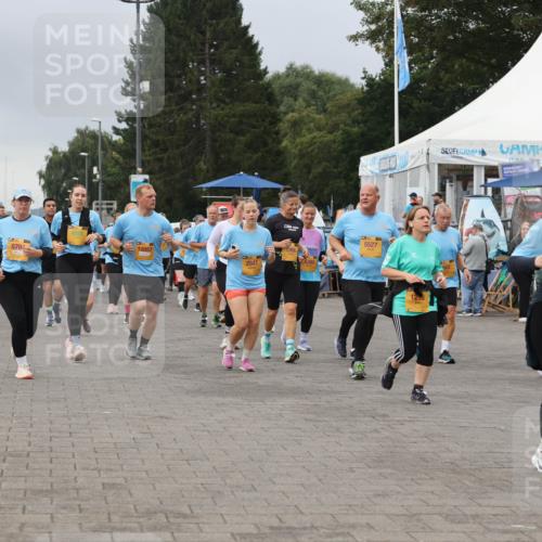 13.09.2026 - Kiel Lauf Andreas Tolksdorf http://msf.ph/oto/10414904 13.09.2026 10:05:54 Kiellinie 870, 10057, 2041, 1906, 5527, 7367 meine-sportfotos.de