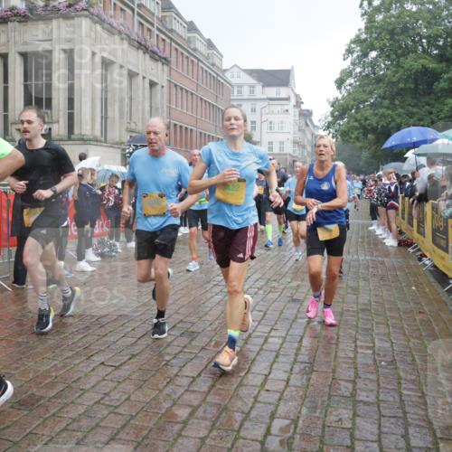 13.09.2026 - Kiel Lauf Yannick Fuchs http://msf.ph/oto/10414920 13.09.2026 10:46:47 Ziel 898, 1982, 2551, 2594, 2702, 3109, 3533, 3878, 3964, 4674, 5449, 5591, 5974, 6551, 6874, 6909, 8219, 8283, 8475, 8901, 9248, 9713, 9875, 10398, 10706, 10814, 11075, 12260, 12693, 206, 972, 1013, 1325, 1430, 1913, 2027, 2037, 2448, 2776, 3117, 3422, 3677, 4242, 4331, 4397, 4499, 4516, 4763, 5017, 5421, 7044, 7061, 7840, 8277, 8310, 8520, 8678, 9361, 9415, 9844, 9875, 10469, 10699, 10758, 10836, 11232, 11642, 12000, 12704, 85, 111 meine-sportfotos.de