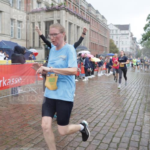 13.09.2026 - Kiel Lauf Yannick Fuchs http://msf.ph/oto/10415054 13.09.2026 10:46:56 Ziel 85, 111, 184, 189, 226, 404, 525, 898, 1169, 2576, 2728, 3878, 3964, 4014, 4147, 4894, 5449, 6551, 6874, 7040, 7089, 8219, 8364, 9044, 9048, 9474, 10088, 10144, 10197, 10305, 10398, 11075, 11343, 11441, 12693, 206, 972, 1325, 1430, 1913, 1982, 2027, 2037, 2551, 2594, 2702, 3109, 3117, 3533, 3677, 4242, 4499, 4674, 4763, 5591, 5974, 6551, 6909, 7061, 8283, 8475, 8520, 8678, 8901, 9415, 9844, 9875, 10758, 10836, 11232, 12704, 116, 1913, 8520 meine-sportfotos.de