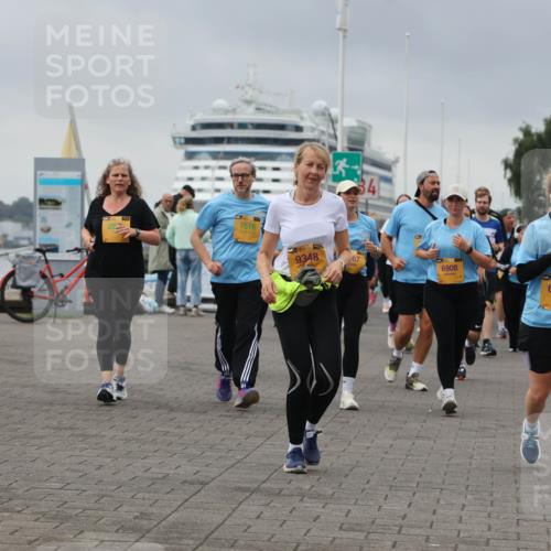 13.09.2026 - Kiel Lauf Andreas Tolksdorf http://msf.ph/oto/10415128 13.09.2026 10:06:13 Kiellinie 7516, 33, 9348, 6908, 1, 38, 6823, 10647 meine-sportfotos.de