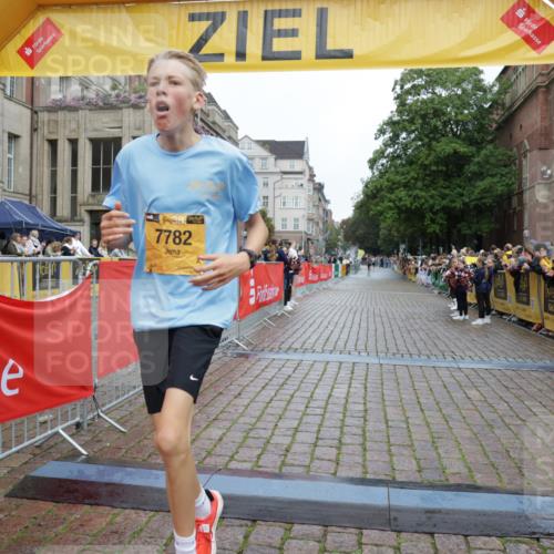 13.09.2026 - Kiel Lauf Yannick Fuchs http://msf.ph/oto/10415134 13.09.2026 09:35:54 Ziel 7782, 9610, 4589, 4638, 3056, 5662, 2761, 4638, 12832 meine-sportfotos.de