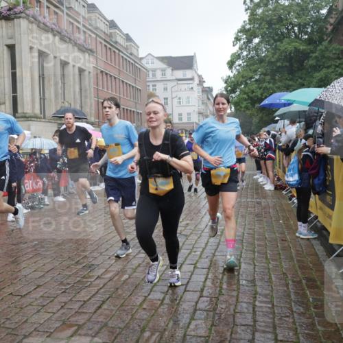 13.09.2026 - Kiel Lauf Yannick Fuchs http://msf.ph/oto/10415142 13.09.2026 10:47:04 Ziel 85, 111, 184, 226, 404, 525, 816, 1169, 1563, 1674, 2728, 4014, 4147, 4894, 5089, 5424, 5914, 6742, 7040, 7089, 8238, 8364, 9044, 9048, 9200, 9453, 9474, 9675, 10088, 10197, 10340, 10657, 11343, 11441, 11730, 11773, 12584, 184, 189, 898, 972, 1325, 1430, 1982, 2027, 2037, 2551, 2576, 2594, 2702, 2728, 3109, 3117, 3533, 3677, 3878, 3964, 4242, 4499, 4674, 4763, 5449, 5591, 5974, 6551, 6874, 6909, 7061, 8219, 8283, 8475, 8678, 8901, 9844, 9875, 10758, 12704, 116, 1913, 8520 meine-sportfotos.de