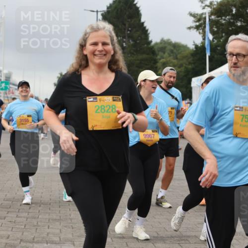 13.09.2026 - Kiel Lauf Andreas Tolksdorf http://msf.ph/oto/10415229 13.09.2026 10:06:18 Kiellinie 3155, 38, 2828, 38, 9967, 75, 7516, 39, 7473 meine-sportfotos.de