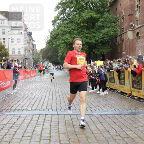 13.09.2026 - Kiel Lauf Yannick Fuchs http://msf.ph/oto/10415243 13.09.2026 09:36:33 Ziel 391, 2430, 3866, 7546, 9630, 12726, 3056, 5662, 9450, 7782 meine-sportfotos.de