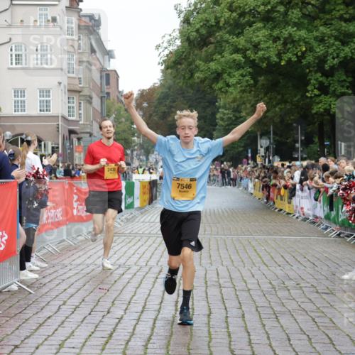 13.09.2026 - Kiel Lauf Yannick Fuchs http://msf.ph/oto/10415257 13.09.2026 09:36:37 Ziel 2430, 3866, 7546, 9450, 9630, 12726, 391, 3056, 5662, 9630, 12726 meine-sportfotos.de