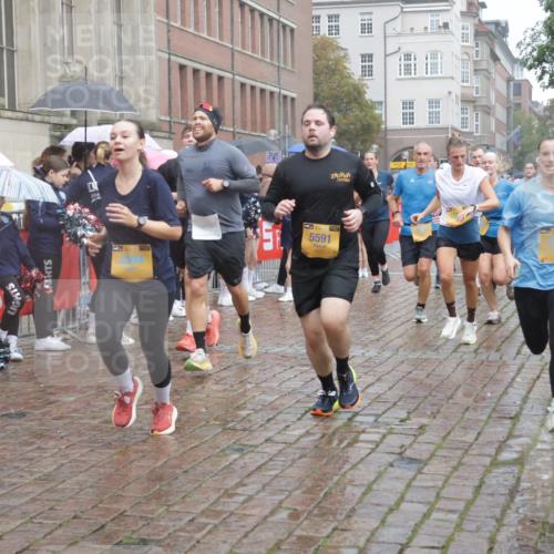 13.09.2026 - Kiel Lauf Yannick Fuchs http://msf.ph/oto/10415275 13.09.2026 10:47:12 Ziel 116, 816, 1107, 1367, 1563, 1674, 1803, 2185, 2947, 3463, 4380, 4773, 4789, 5089, 5195, 5424, 5649, 5914, 6142, 6742, 8238, 8839, 8953, 9200, 9453, 9536, 9645, 9646, 9675, 9989, 10340, 10508, 10657, 10718, 10949, 11560, 11561, 11730, 11773, 12584, 85, 111, 184, 189, 226, 404, 525, 898, 1169, 1982, 2551, 2576, 2594, 2702, 2728, 3109, 3533, 3878, 3964, 4014, 4147, 4674, 4894, 5449, 5591, 5974, 6551, 6874, 6909, 8219, 8283, 8475, 8901, 9875, 365 meine-sportfotos.de