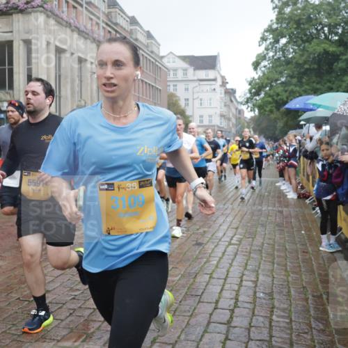 13.09.2026 - Kiel Lauf Yannick Fuchs http://msf.ph/oto/10415287 13.09.2026 10:47:14 Ziel 116, 816, 821, 1107, 1367, 1563, 1674, 1803, 2000, 2185, 2429, 2713, 2947, 3183, 3463, 4380, 4773, 4789, 5089, 5195, 5649, 5914, 6142, 8238, 8707, 8839, 8953, 9200, 9536, 9645, 9646, 9675, 9989, 10340, 10508, 10657, 10718, 10949, 11560, 11561, 11730, 11773, 85, 111, 184, 189, 226, 404, 525, 816, 898, 1169, 1982, 2551, 2576, 2594, 2702, 2728, 3109, 3533, 3878, 3964, 4014, 4147, 4674, 4894, 5424, 5449, 5591, 5974, 6551, 6742, 6874, 6909, 8219, 8283, 8475, 8901, 365 meine-sportfotos.de