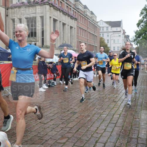 13.09.2026 - Kiel Lauf Yannick Fuchs http://msf.ph/oto/10415330 13.09.2026 10:47:15 Ziel 116, 821, 1107, 1367, 1563, 1674, 1803, 2000, 2185, 2429, 2713, 2947, 3183, 3463, 4150, 4380, 4773, 4789, 5089, 5195, 5505, 5649, 5914, 6142, 7288, 8238, 8707, 8839, 8953, 9200, 9536, 9645, 9646, 9675, 9989, 10340, 10508, 10718, 10949, 11560, 11561, 11730, 11773, 85, 111, 184, 189, 226, 404, 525, 816, 898, 1169, 1563, 1674, 1982, 2551, 2576, 2594, 2702, 2728, 3533, 3878, 3964, 4014, 4147, 4674, 4894, 5424, 5449, 5591, 5974, 6551, 6742, 6874, 6909, 8219, 8283, 8475, 8901, 365 meine-sportfotos.de