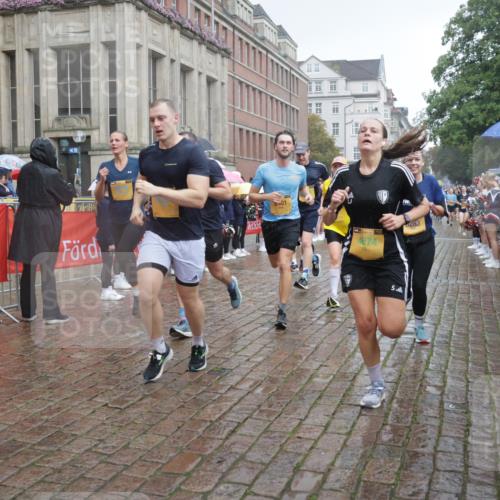 13.09.2026 - Kiel Lauf Yannick Fuchs http://msf.ph/oto/10415340 13.09.2026 10:47:16 Ziel 116, 821, 1107, 1367, 1803, 2000, 2185, 2429, 2713, 2947, 3064, 3136, 3183, 3463, 4150, 4380, 4773, 4789, 5089, 5195, 5505, 5649, 5914, 6142, 6981, 7288, 8238, 8707, 8741, 8839, 8953, 9536, 9645, 9646, 9989, 10340, 10508, 10718, 10949, 11560, 11561, 11730, 85, 111, 184, 189, 226, 404, 525, 816, 898, 1169, 1563, 1674, 1982, 2551, 2576, 2702, 2728, 3533, 3878, 3964, 4014, 4147, 4674, 4894, 5424, 5449, 6551, 6742, 6874, 6909, 8219, 8283, 8475, 8901, 365 meine-sportfotos.de