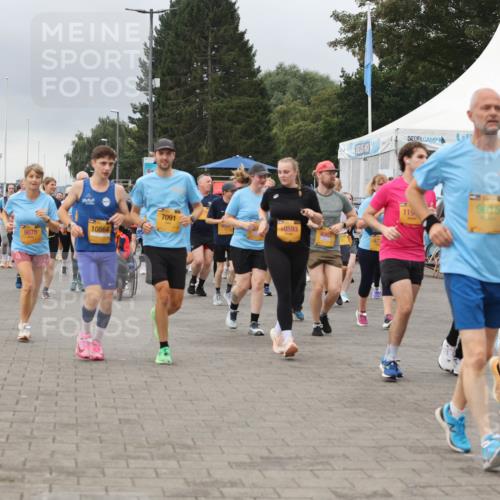 13.09.2026 - Kiel Lauf Andreas Tolksdorf http://msf.ph/oto/10415414 13.09.2026 10:06:27 Kiellinie 4, 7091, 10593, 10864, 4063, 9070, 119, 9016, 990 meine-sportfotos.de