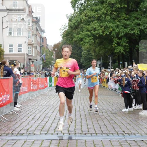 13.09.2026 - Kiel Lauf Yannick Fuchs http://msf.ph/oto/10415419 13.09.2026 09:37:14 Ziel 999, 3174, 3481, 7855, 8658, 2455, 3900, 9450, 2417, 4737, 5837, 7050, 7827, 8661, 9696, 10220, 10778, 12416, 2430, 7546, 9450 meine-sportfotos.de