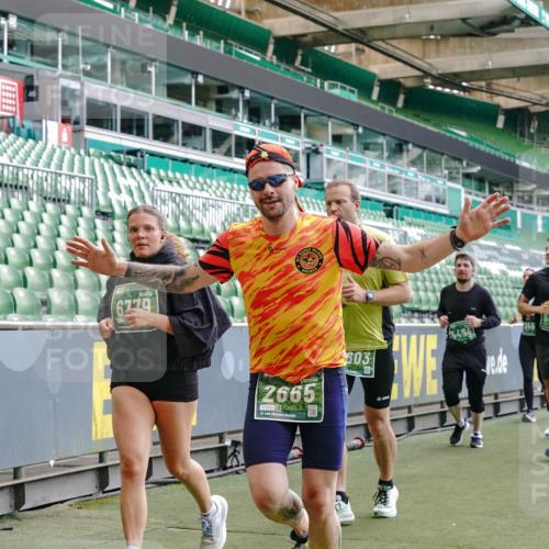 13.09.2026 - 21. swb-Marathon Bremen Michael Burmester http://msf.ph/oto/10415534 13.09.2026 13:19:19 Laufen im Stadion 333, 404, 464, 486, 512, 546, 732, 753, 837, 921, 938, 1066, 1156, 1431, 1506, 1765, 1844, 1868, 1916, 2028, 2056, 2123, 2137, 2224, 2240, 2294, 2315, 2357, 2358, 2453, 2557, 2563, 2614, 2622, 2626, 2689, 2702, 2703, 2722, 2756, 2786, 2843, 2845, 2849, 2857, 2879, 2880, 2893, 2944, 2983, 2999, 3031, 3046, 3059, 3072, 3096, 3100, 3116, 3146, 3189, 3198, 3210, 3243, 3263, 3285, 3287, 3310, 3315, 3476, 3537, 3619, 3633, 3654, 3740, 3879, 4478 meine-sportfotos.de