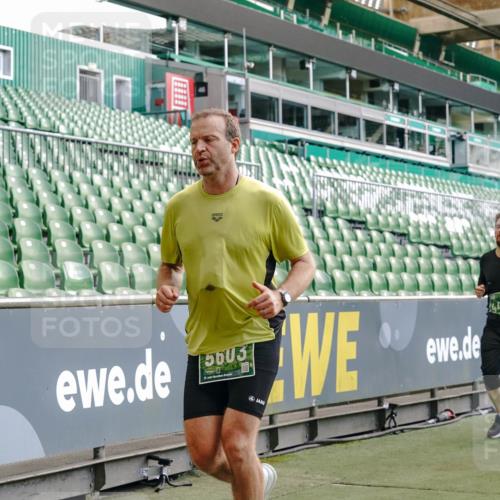 13.09.2026 - 21. swb-Marathon Bremen Michael Burmester http://msf.ph/oto/10415582 13.09.2026 13:19:21 Laufen im Stadion 333, 404, 464, 486, 512, 546, 732, 753, 837, 921, 938, 1066, 1156, 1431, 1506, 1765, 1844, 1868, 1916, 2028, 2056, 2123, 2137, 2224, 2240, 2294, 2315, 2357, 2358, 2453, 2557, 2563, 2614, 2622, 2626, 2689, 2702, 2703, 2722, 2756, 2786, 2843, 2845, 2849, 2857, 2879, 2880, 2893, 2944, 2983, 2999, 3031, 3046, 3059, 3072, 3096, 3100, 3116, 3146, 3189, 3198, 3210, 3243, 3263, 3285, 3287, 3310, 3315, 3476, 3537, 3619, 3633, 3654, 3740, 3879, 4478 meine-sportfotos.de