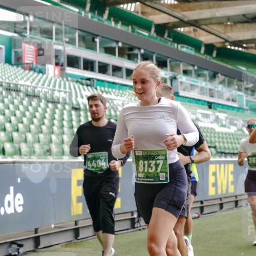 13.09.2026 - 21. swb-Marathon Bremen Michael Burmester http://msf.ph/oto/10415606 13.09.2026 13:19:22 Laufen im Stadion 333, 404, 464, 486, 512, 546, 732, 753, 837, 921, 938, 1066, 1156, 1431, 1506, 1756, 1765, 1815, 1844, 1868, 1916, 2028, 2056, 2123, 2137, 2224, 2240, 2294, 2315, 2357, 2358, 2453, 2533, 2557, 2563, 2614, 2622, 2626, 2689, 2694, 2702, 2703, 2722, 2756, 2786, 2843, 2845, 2849, 2857, 2879, 2880, 2893, 2944, 2983, 2999, 3031, 3046, 3059, 3072, 3096, 3100, 3116, 3146, 3189, 3198, 3210, 3243, 3263, 3285, 3287, 3310, 3315, 3476, 3537, 3619, 3633, 3740, 3879, 4478 meine-sportfotos.de