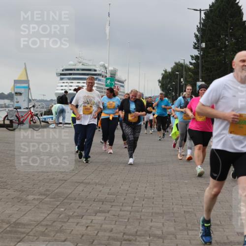13.09.2026 - Kiel Lauf Andreas Tolksdorf http://msf.ph/oto/10415626 13.09.2026 10:06:34 Kiellinie 2050, 4461, 863, 1095, 9655, 690, 9693 meine-sportfotos.de