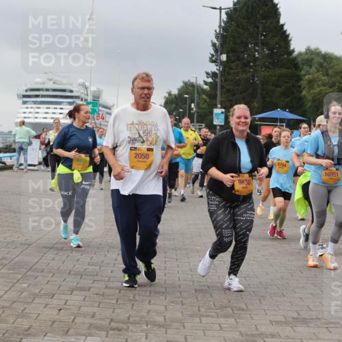 13.09.2026 - Kiel Lauf Andreas Tolksdorf http://msf.ph/oto/10415702 13.09.2026 10:06:37 Kiellinie 4, 4899, 2050, 38, 8630, 6754, 10951, 39, 893 meine-sportfotos.de