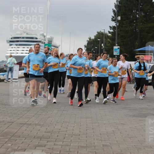 13.09.2026 - Kiel Lauf Andreas Tolksdorf http://msf.ph/oto/10415770 13.09.2026 10:06:49 Kiellinie 10432, 1338, 39, 11884, 6806, 9729 meine-sportfotos.de