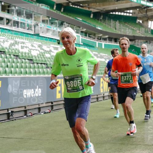 13.09.2026 - 21. swb-Marathon Bremen Michael Burmester http://msf.ph/oto/10415789 13.09.2026 12:58:08 Laufen im Stadion 141, 148, 334, 511, 672, 769, 776, 789, 790, 857, 909, 1010, 1119, 1191, 1199, 1254, 1281, 1535, 1601, 1642, 1647, 1752, 1809, 1881, 1900, 1931, 1933, 2046, 2051, 2075, 2324, 2343, 2367, 2371, 2397, 2402, 2423, 2425, 2493, 2577, 2634, 2640, 2671, 2761, 2771, 2807, 2903, 2904, 3021, 3051, 3078, 3120, 3138, 3148, 3182, 3186, 3319, 3338, 3435, 3450, 3458, 3514, 3534, 3560, 3634, 3655, 3685, 3690, 3695, 3760, 3813, 3866, 3933, 3939, 4101, 4316, 4319, 205 meine-sportfotos.de