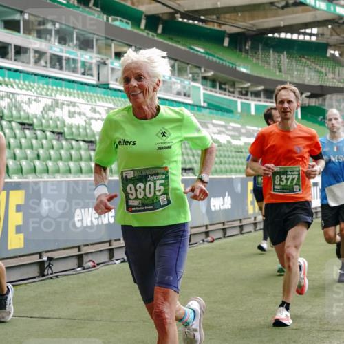 13.09.2026 - 21. swb-Marathon Bremen Michael Burmester http://msf.ph/oto/10415812 13.09.2026 12:58:08 Laufen im Stadion 141, 148, 334, 511, 672, 769, 776, 789, 790, 857, 909, 1010, 1119, 1191, 1199, 1254, 1281, 1535, 1601, 1642, 1647, 1752, 1809, 1881, 1900, 1931, 1933, 2046, 2051, 2075, 2324, 2343, 2367, 2371, 2397, 2402, 2423, 2425, 2493, 2577, 2634, 2640, 2671, 2761, 2771, 2807, 2903, 2904, 3021, 3051, 3078, 3120, 3138, 3148, 3182, 3186, 3319, 3338, 3435, 3450, 3458, 3514, 3534, 3560, 3634, 3655, 3685, 3690, 3695, 3760, 3813, 3866, 3933, 3939, 4101, 4316, 4319, 205 meine-sportfotos.de