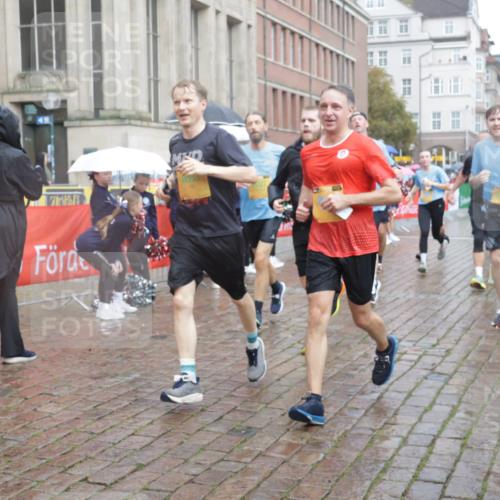 13.09.2026 - Kiel Lauf Yannick Fuchs http://msf.ph/oto/10415838 13.09.2026 10:47:50 Ziel 696, 708, 1059, 3682, 3715, 4425, 4583, 4713, 5240, 5747, 6036, 6384, 6778, 6904, 6949, 6967, 7001, 8387, 9076, 10651, 11603, 11705, 11724, 11829, 12510, 12593, 12758, 335, 365, 821, 917, 1280, 1803, 1944, 2000, 2183, 2185, 2429, 2713, 2947, 3064, 3136, 3183, 3306, 3463, 3512, 3565, 3745, 4070, 4077, 4096, 4149, 4150, 4187, 4450, 4531, 4773, 5239, 5505, 5573, 5787, 5980, 6005, 6235, 6792, 6940, 6946, 6949, 6978, 6981, 7288, 7632, 8058, 9104, 960 meine-sportfotos.de