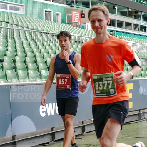13.09.2026 - 21. swb-Marathon Bremen Michael Burmester http://msf.ph/oto/10415863 13.09.2026 12:58:09 Laufen im Stadion 141, 148, 334, 511, 672, 769, 776, 789, 790, 857, 909, 1010, 1119, 1191, 1199, 1254, 1281, 1535, 1601, 1642, 1647, 1752, 1809, 1881, 1900, 1931, 1933, 2046, 2051, 2075, 2324, 2343, 2367, 2371, 2397, 2402, 2423, 2425, 2493, 2577, 2634, 2640, 2671, 2761, 2771, 2807, 2903, 2904, 3021, 3051, 3078, 3120, 3138, 3148, 3182, 3186, 3319, 3338, 3435, 3450, 3458, 3514, 3534, 3560, 3634, 3655, 3685, 3690, 3695, 3760, 3813, 3866, 3933, 3939, 4101, 4316, 4319, 205 meine-sportfotos.de