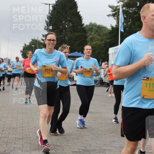 13.09.2026 - Kiel Lauf Andreas Tolksdorf http://msf.ph/oto/10415992 13.09.2026 10:06:57 Kiellinie 13, 4, 39, 2512, 712, 3708, 39, 14, 38, 11172, 250, 118 meine-sportfotos.de