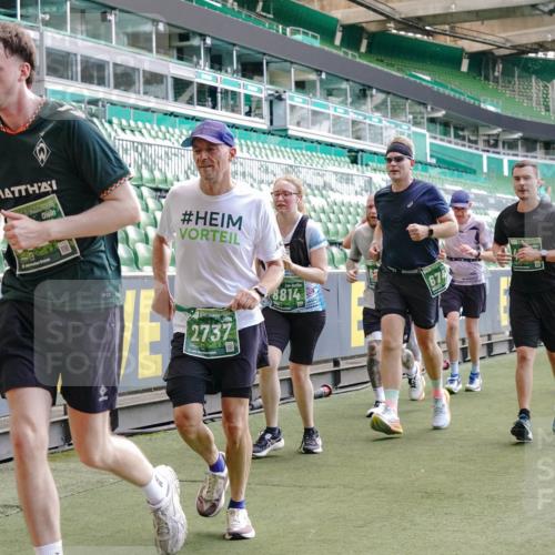 13.09.2026 - 21. swb-Marathon Bremen Michael Burmester http://msf.ph/oto/10416032 13.09.2026 13:19:34 Laufen im Stadion 333, 464, 486, 512, 546, 921, 938, 1066, 1129, 1156, 1409, 1431, 1446, 1506, 1756, 1765, 1815, 1916, 2028, 2123, 2137, 2224, 2240, 2294, 2315, 2349, 2453, 2533, 2557, 2563, 2614, 2622, 2626, 2689, 2694, 2695, 2702, 2703, 2722, 2756, 2786, 2843, 2845, 2849, 2857, 2879, 2944, 2983, 2999, 3031, 3046, 3059, 3072, 3096, 3100, 3116, 3189, 3198, 3243, 3263, 3264, 3285, 3287, 3310, 3315, 3619, 3740, 3879, 4478 meine-sportfotos.de