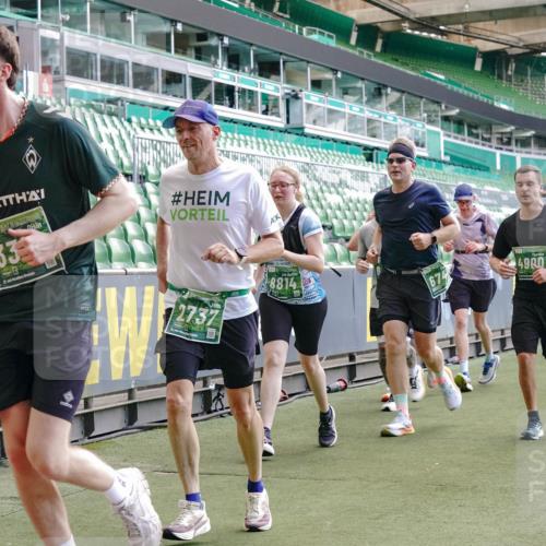 13.09.2026 - 21. swb-Marathon Bremen Michael Burmester http://msf.ph/oto/10416037 13.09.2026 13:19:34 Laufen im Stadion 333, 464, 486, 512, 546, 921, 938, 1066, 1129, 1156, 1409, 1431, 1446, 1506, 1756, 1765, 1815, 1916, 2028, 2123, 2137, 2224, 2240, 2294, 2315, 2349, 2453, 2533, 2557, 2563, 2614, 2622, 2626, 2689, 2694, 2695, 2702, 2703, 2722, 2756, 2786, 2843, 2845, 2849, 2857, 2879, 2944, 2983, 2999, 3031, 3046, 3059, 3072, 3096, 3100, 3116, 3189, 3198, 3243, 3263, 3264, 3285, 3287, 3310, 3315, 3619, 3740, 3879, 4478 meine-sportfotos.de