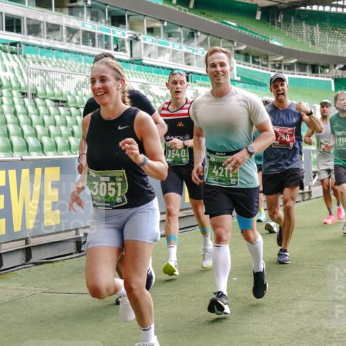 13.09.2026 - 21. swb-Marathon Bremen Michael Burmester http://msf.ph/oto/10416085 13.09.2026 12:58:14 Laufen im Stadion 141, 148, 334, 511, 672, 769, 776, 789, 790, 857, 909, 1010, 1119, 1191, 1199, 1254, 1281, 1535, 1601, 1642, 1647, 1752, 1809, 1881, 1900, 1931, 1933, 2046, 2051, 2075, 2324, 2343, 2367, 2371, 2397, 2402, 2423, 2425, 2493, 2577, 2640, 2671, 2771, 2807, 2885, 2903, 2904, 3021, 3051, 3078, 3098, 3120, 3138, 3148, 3182, 3186, 3233, 3319, 3338, 3435, 3450, 3458, 3514, 3534, 3560, 3634, 3655, 3685, 3690, 3695, 3760, 3866, 3933, 3939, 4101, 4316, 4319, 205 meine-sportfotos.de