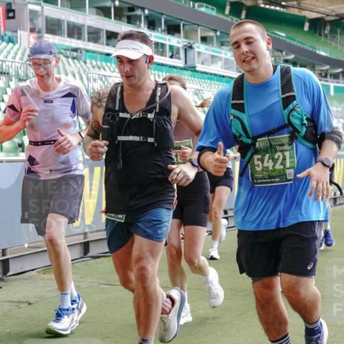 13.09.2026 - 21. swb-Marathon Bremen Michael Burmester http://msf.ph/oto/10416145 13.09.2026 13:19:38 Laufen im Stadion 333, 464, 486, 512, 546, 921, 938, 1066, 1129, 1156, 1409, 1431, 1446, 1506, 1697, 1756, 1765, 1815, 1916, 2010, 2028, 2064, 2123, 2137, 2224, 2240, 2294, 2315, 2349, 2453, 2501, 2533, 2557, 2563, 2614, 2622, 2626, 2689, 2694, 2695, 2702, 2703, 2722, 2756, 2786, 2843, 2845, 2857, 2879, 2944, 2983, 2999, 3017, 3018, 3031, 3035, 3037, 3046, 3059, 3072, 3096, 3100, 3116, 3139, 3189, 3198, 3243, 3263, 3264, 3285, 3287, 3310, 3315, 3619, 3740, 3879, 4478 meine-sportfotos.de